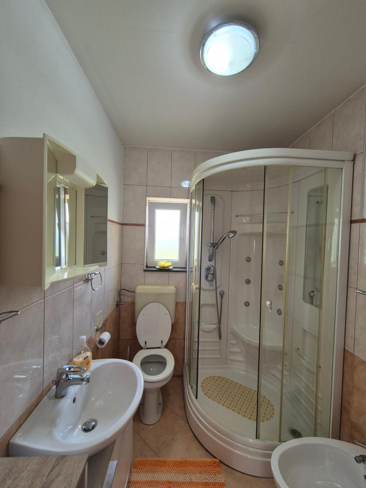 Apartman Lucija Pridraga Εξωτερικό φωτογραφία